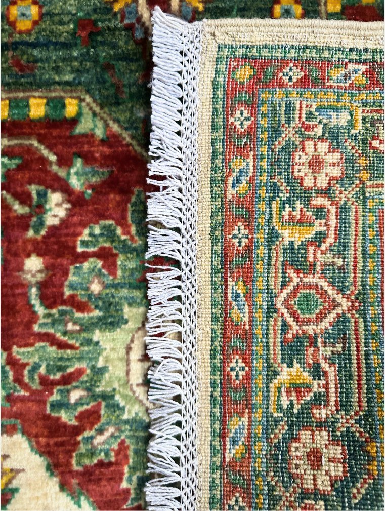 Imperial Heriz hand-knotted Afghan rug detail 4